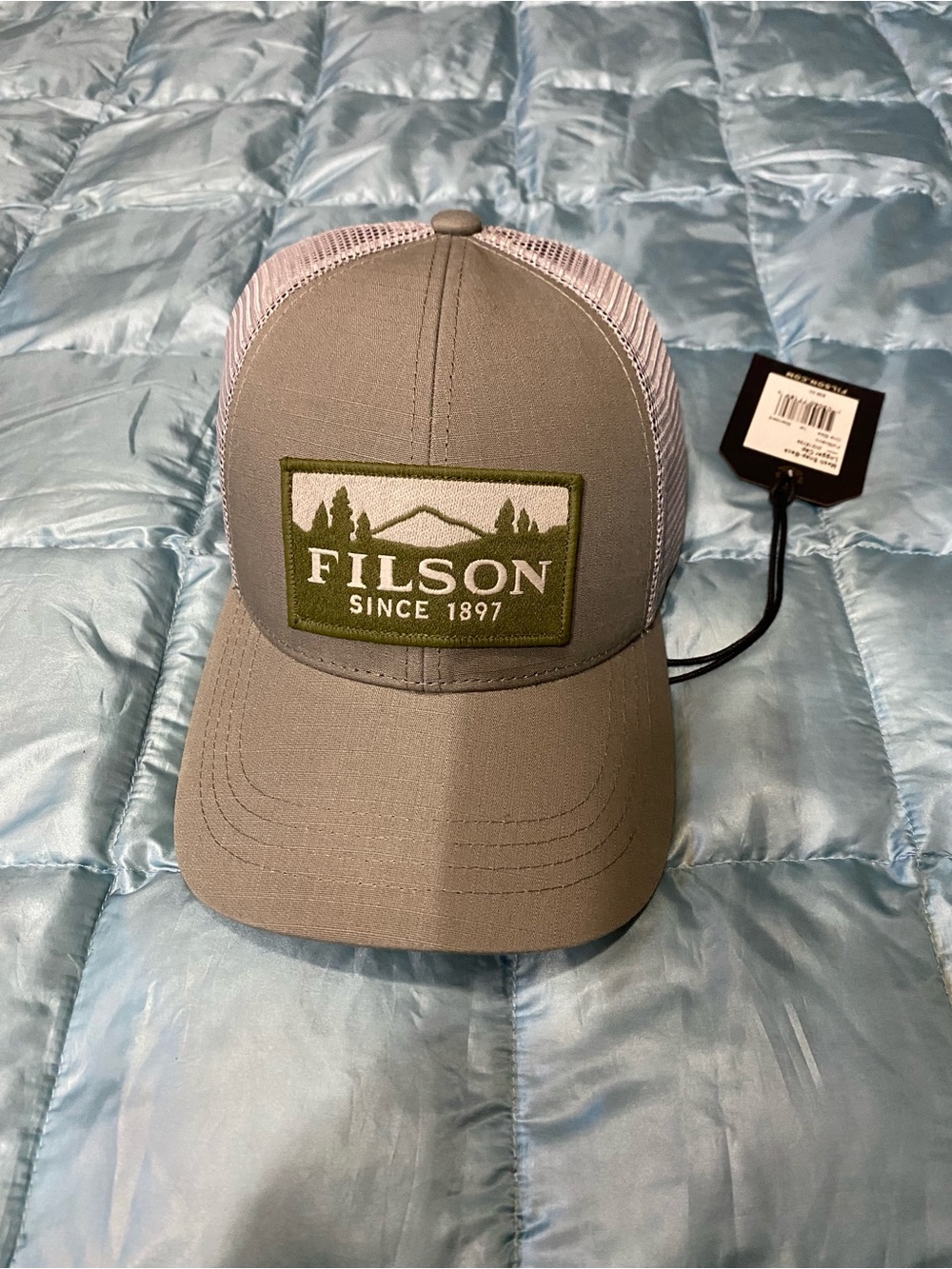 NWT Mens Filson Gray Trucker Cap with Green Patch